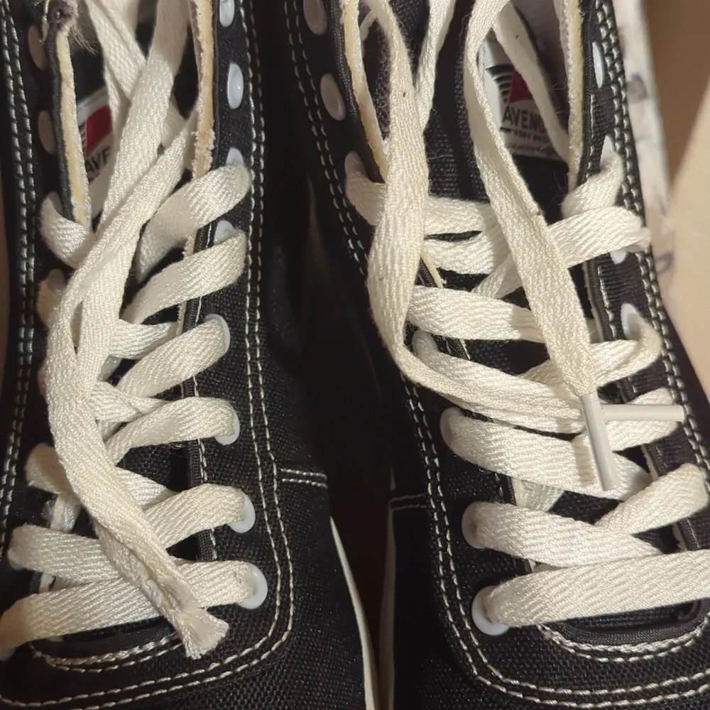 Avenger Alloy Toe Wedge Sole High Top Athletic Shoes Size 8.5 NEW MSRP $105.99